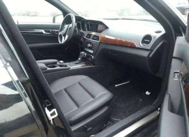 Photo 4 VIN: WDDGF8BBXCA706696 - MERCEDES-BENZ C-CLASS 