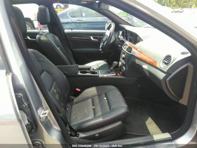 Photo 4 VIN: WDDGF8BBXCF924494 - MERCEDES-BENZ C-CLASS 