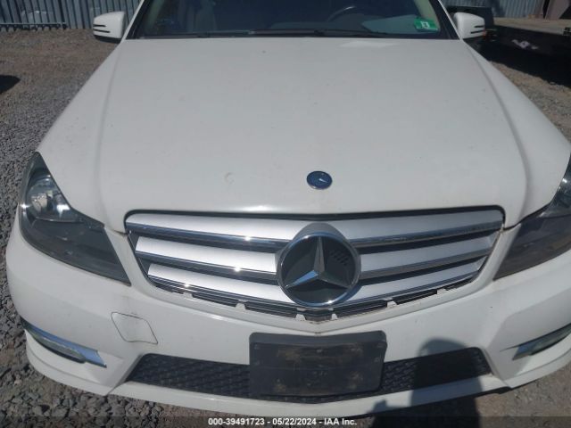 Photo 5 VIN: WDDGF8BBXCR192723 - MERCEDES-BENZ C 300 