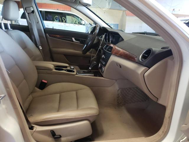 Photo 4 VIN: WDDGF8BBXCR194732 - MERCEDES-BENZ C 300 4MAT 