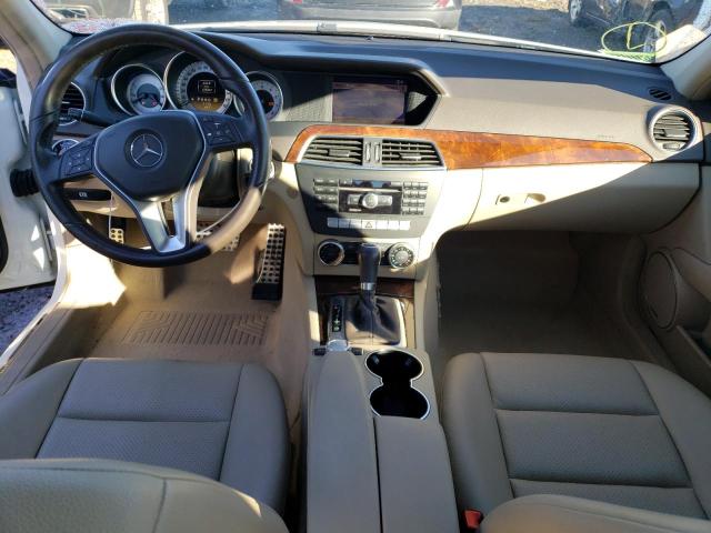 Photo 7 VIN: WDDGF8BBXCR195220 - MERCEDES-BENZ C 300 4MAT 