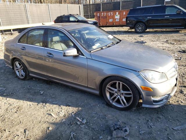 Photo 3 VIN: WDDGF8BBXCR203896 - MERCEDES-BENZ C 300 4MAT 