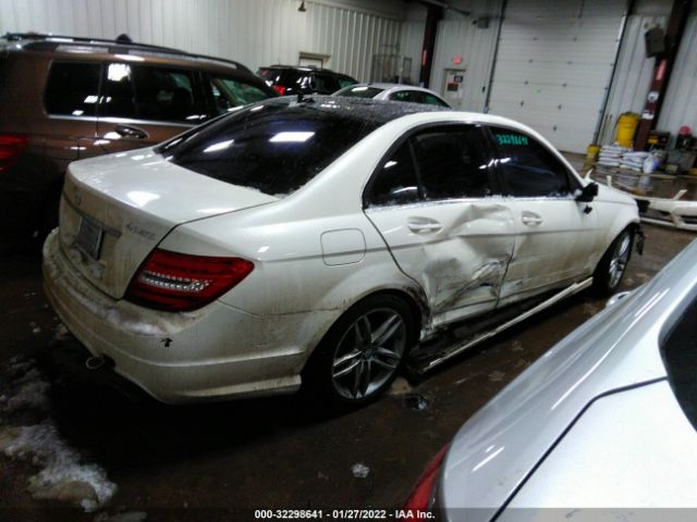 Photo 3 VIN: WDDGF8BBXCR217457 - MERCEDES-BENZ C-CLASS 