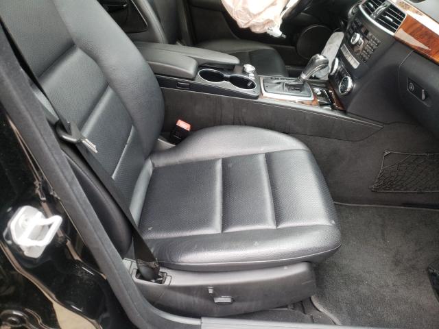 Photo 4 VIN: WDDGF8BBXCR237756 - MERCEDES-BENZ C 300 4MAT 