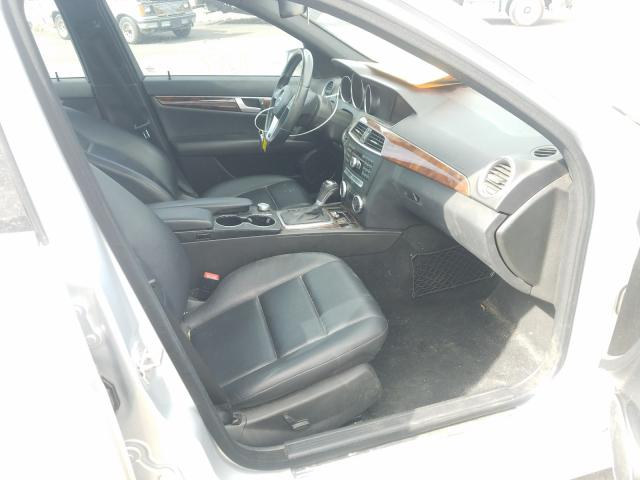 Photo 4 VIN: WDDGF8BBXCR238583 - MERCEDES-BENZ C 300 4MAT 