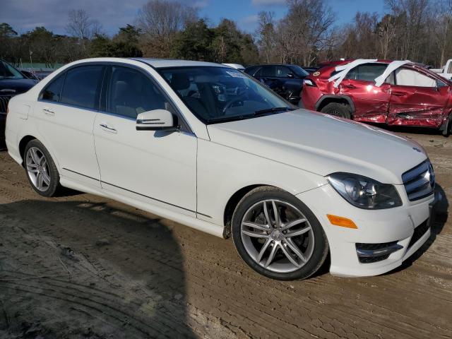 Photo 3 VIN: WDDGF8BBXCR239121 - MERCEDES-BENZ C-CLASS 