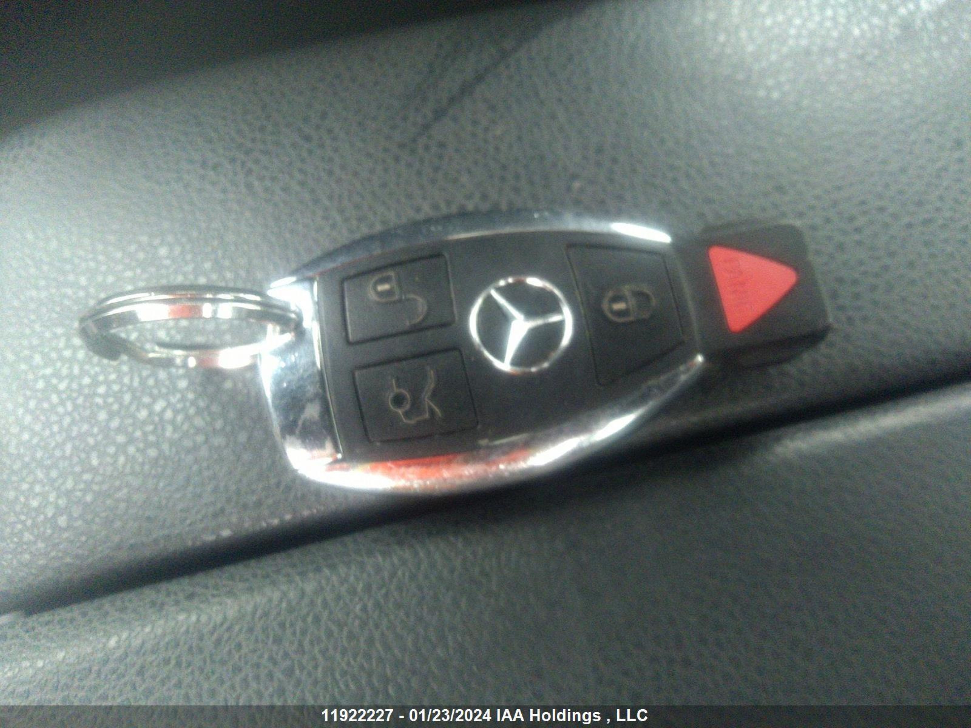 Photo 10 VIN: WDDGF8JB3CA660775 - MERCEDES-BENZ C-KLASSE 