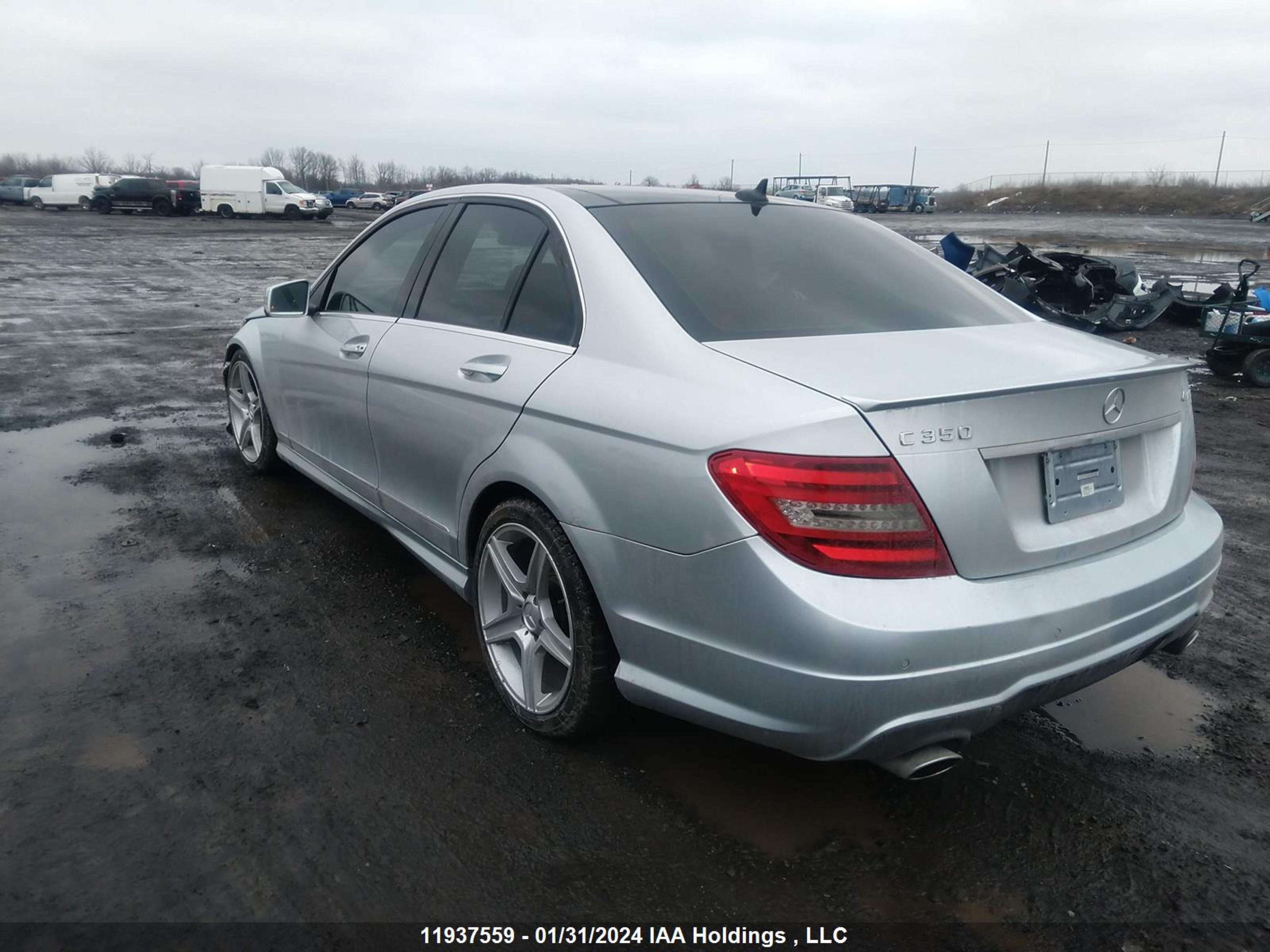 Photo 2 VIN: WDDGF8JB6DA765456 - MERCEDES-BENZ C 350 4MAT 