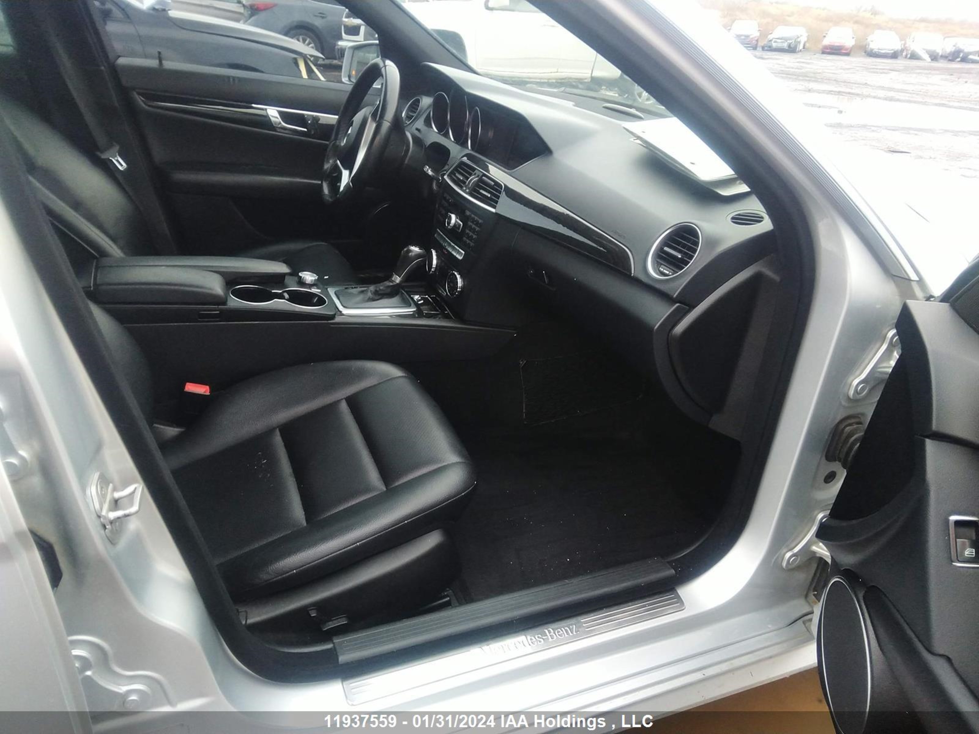 Photo 4 VIN: WDDGF8JB6DA765456 - MERCEDES-BENZ C 350 4MAT 