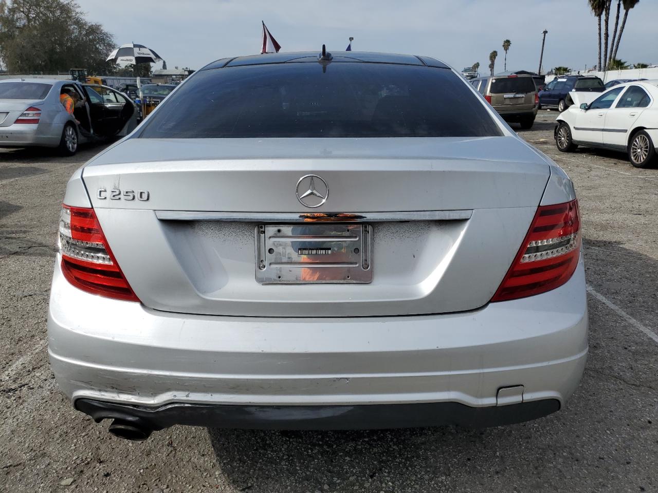 Photo 5 VIN: WDDGJ4HB0CF743130 - MERCEDES-BENZ C-KLASSE 