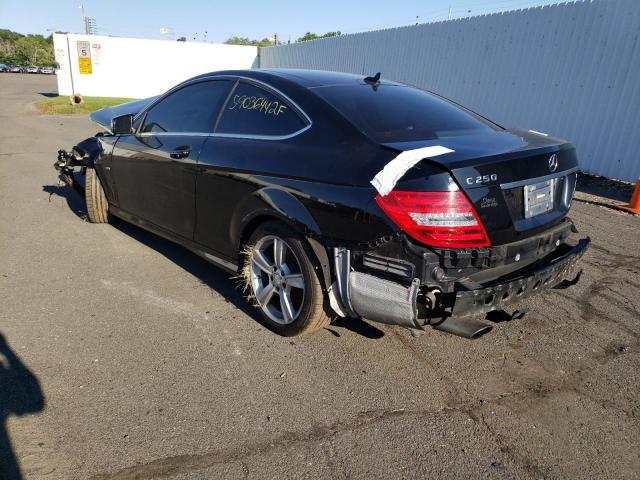 Photo 2 VIN: WDDGJ4HB0CF800118 - MERCEDES-BENZ C 250 