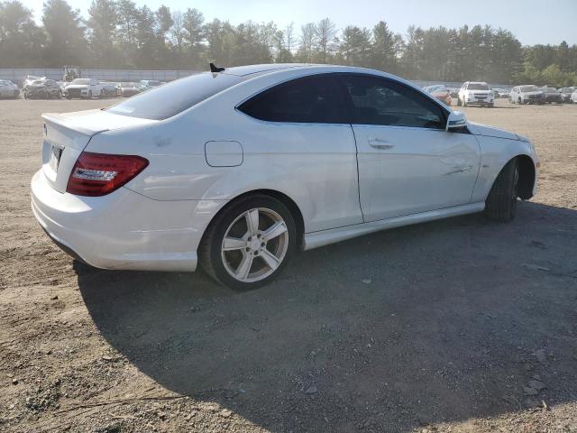 Photo 2 VIN: WDDGJ4HB0CF896347 - MERCEDES-BENZ C 250 