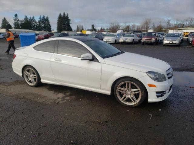 Photo 3 VIN: WDDGJ4HB0DF961537 - MERCEDES-BENZ C 250 