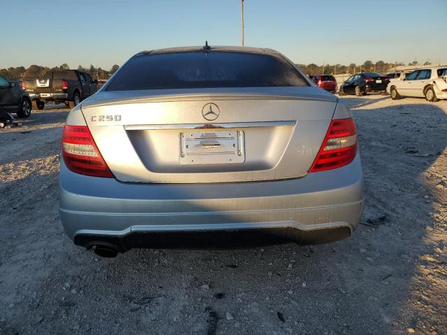 Photo 5 VIN: WDDGJ4HB0DG040185 - MERCEDES-BENZ C 250 