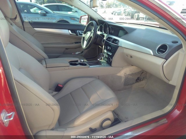 Photo 4 VIN: WDDGJ4HB0DG076426 - MERCEDES-BENZ C-CLASS 