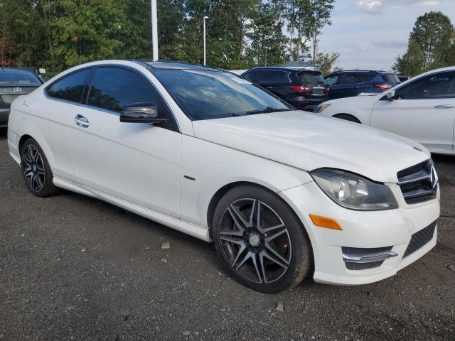 Photo 3 VIN: WDDGJ4HB0EG277339 - MERCEDES-BENZ C 250 