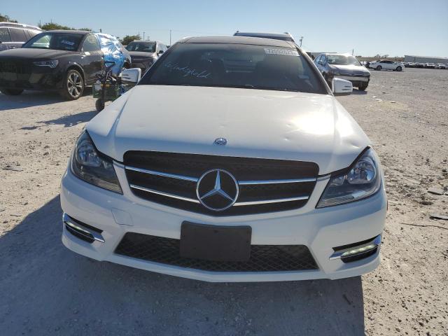 Photo 4 VIN: WDDGJ4HB0FG374168 - MERCEDES-BENZ C-CLASS 