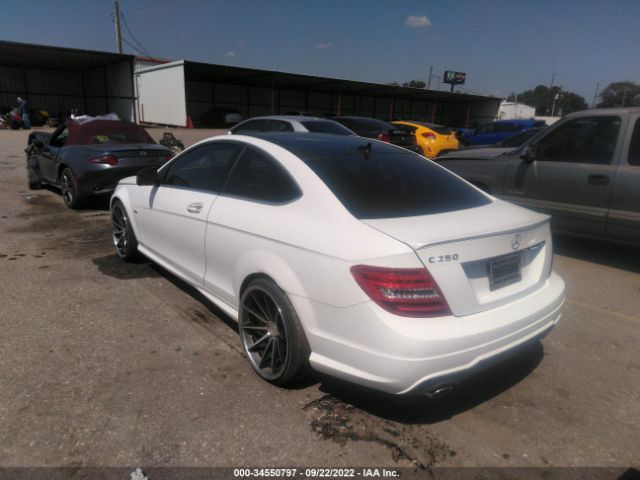 Photo 2 VIN: WDDGJ4HB1DF990786 - MERCEDES-BENZ C-CLASS 