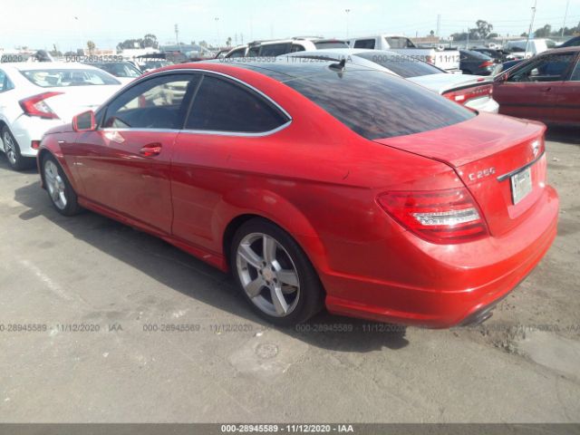 Photo 2 VIN: WDDGJ4HB1DG062681 - MERCEDES-BENZ C-CLASS 