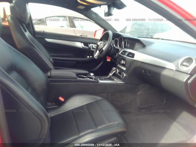 Photo 4 VIN: WDDGJ4HB1DG062681 - MERCEDES-BENZ C-CLASS 