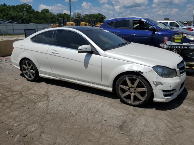 Photo 3 VIN: WDDGJ4HB1EG330565 - MERCEDES-BENZ C-CLASS 