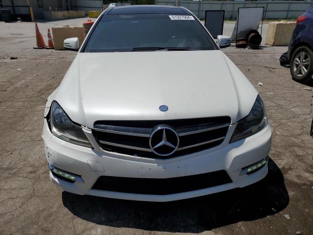 Photo 4 VIN: WDDGJ4HB1EG330565 - MERCEDES-BENZ C-CLASS 