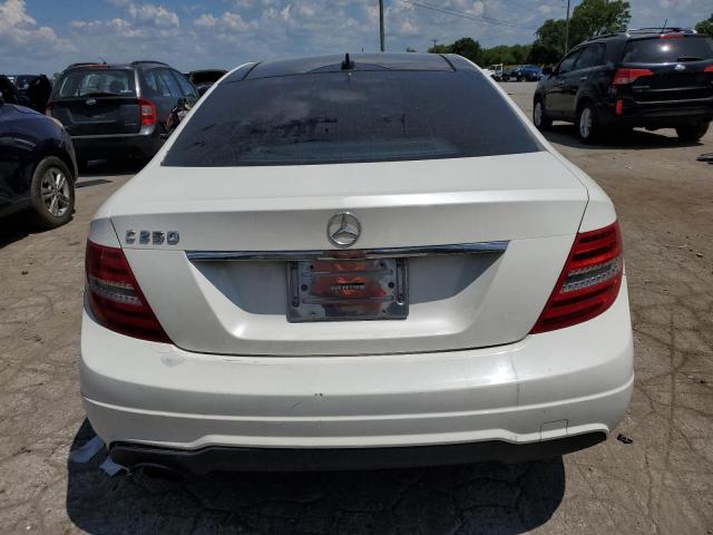 Photo 5 VIN: WDDGJ4HB1EG330565 - MERCEDES-BENZ C-CLASS 