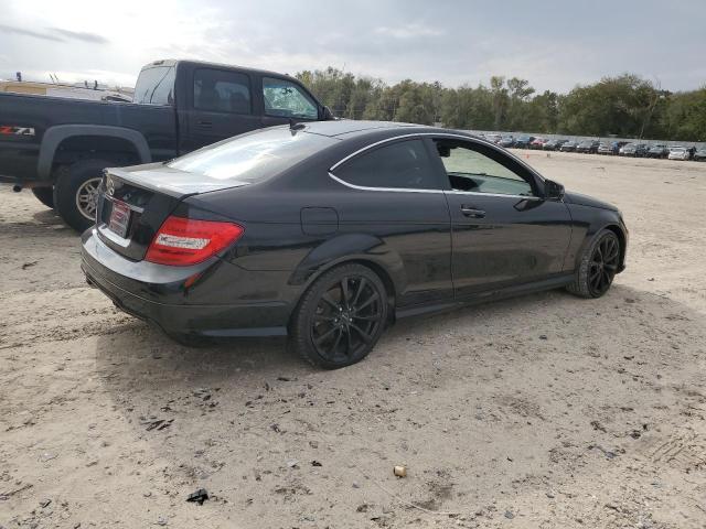 Photo 2 VIN: WDDGJ4HB1FG364202 - MERCEDES-BENZ C-CLASS 