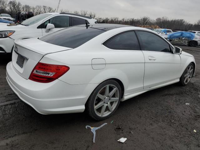 Photo 2 VIN: WDDGJ4HB2EG192082 - MERCEDES-BENZ C-CLASS 