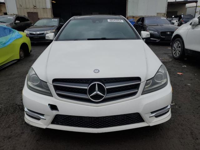 Photo 4 VIN: WDDGJ4HB2EG192082 - MERCEDES-BENZ C-CLASS 