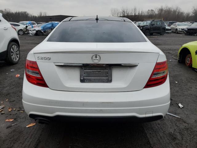 Photo 5 VIN: WDDGJ4HB2EG192082 - MERCEDES-BENZ C-CLASS 