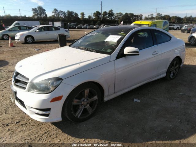 Photo 1 VIN: WDDGJ4HB2EG297219 - MERCEDES-BENZ C-CLASS 