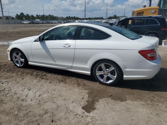 Photo 1 VIN: WDDGJ4HB2FG374138 - MERCEDES-BENZ C 250 