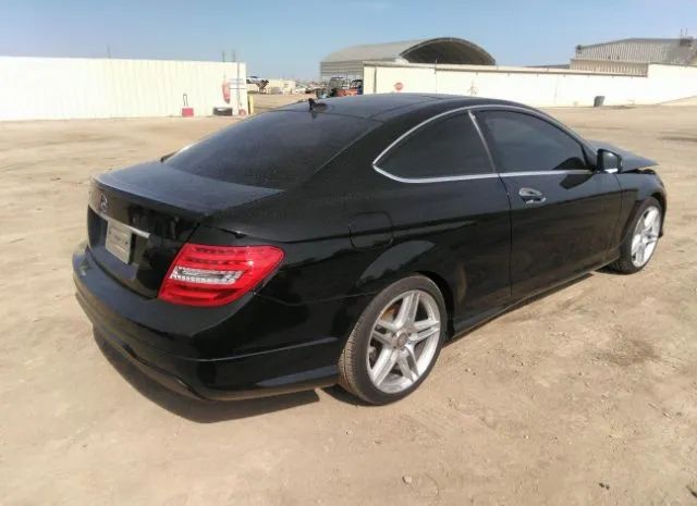 Photo 3 VIN: WDDGJ4HB2FG402195 - MERCEDES-BENZ C-CLASS 