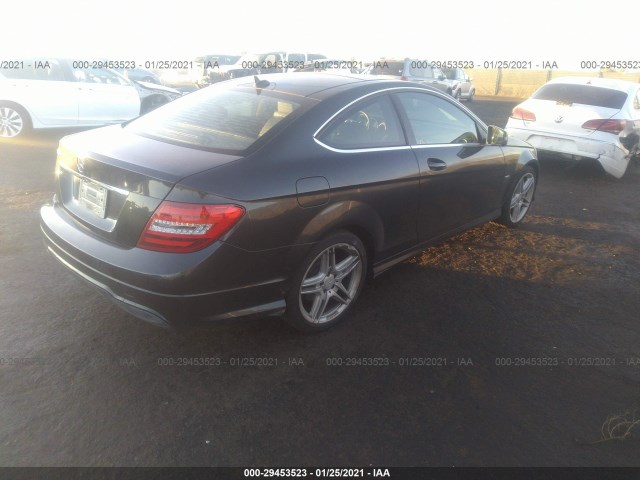 Photo 3 VIN: WDDGJ4HB3CF746149 - MERCEDES-BENZ C-CLASS 