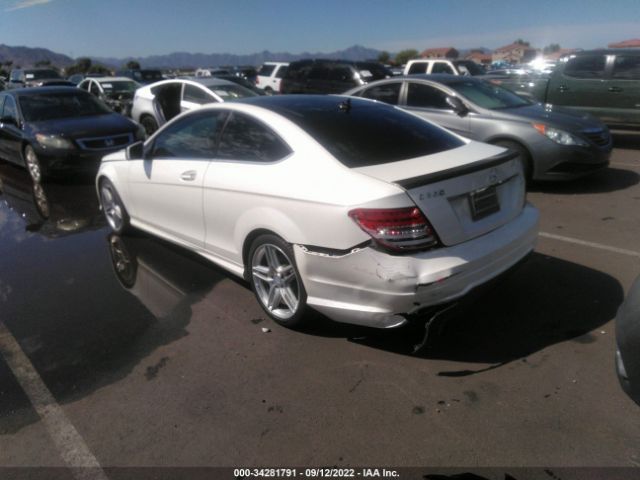 Photo 5 VIN: WDDGJ4HB3DF966599 - MERCEDES-BENZ C-CLASS 