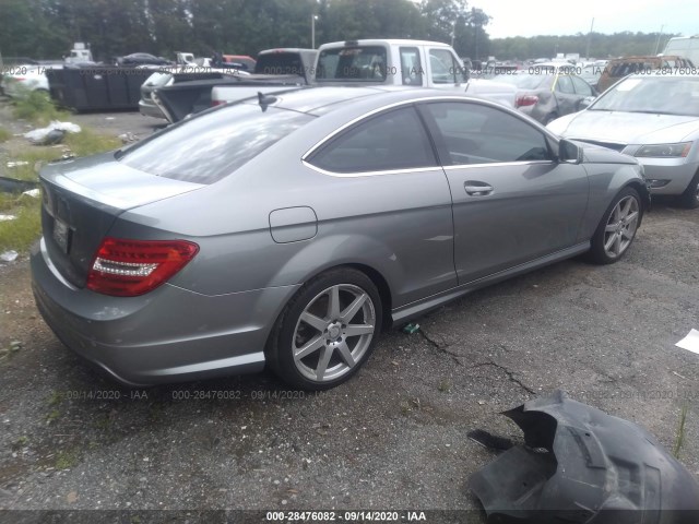 Photo 3 VIN: WDDGJ4HB3DF991888 - MERCEDES-BENZ C-CLASS 