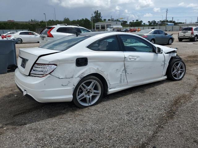 Photo 2 VIN: WDDGJ4HB3DG116935 - MERCEDES-BENZ C 250 