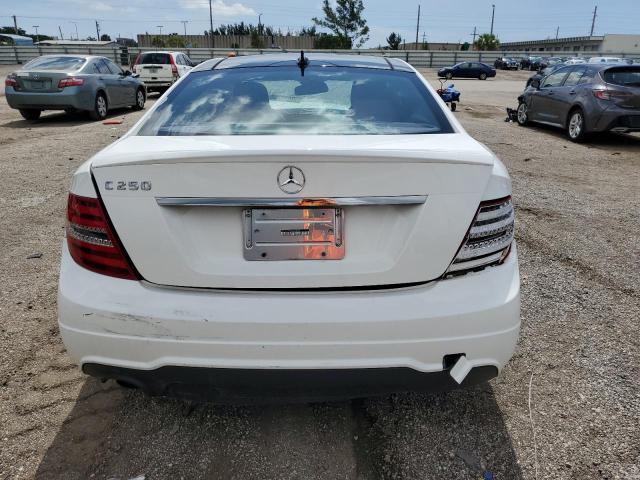 Photo 5 VIN: WDDGJ4HB3DG116935 - MERCEDES-BENZ C 250 