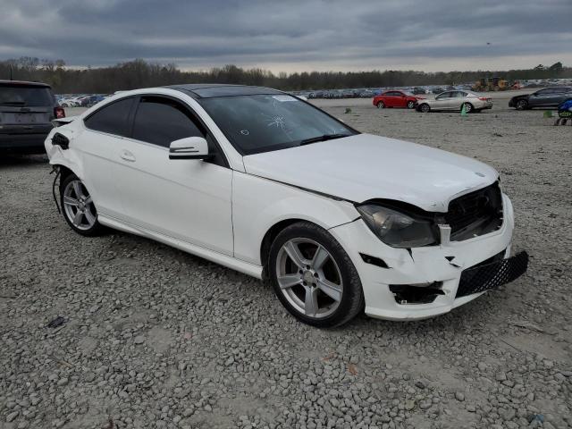 Photo 3 VIN: WDDGJ4HB3FG369658 - MERCEDES-BENZ C-CLASS 