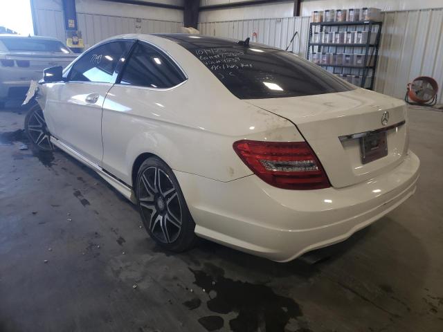 Photo 2 VIN: WDDGJ4HB3FG384239 - MERCEDES-BENZ C 250 