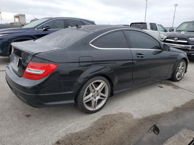 Photo 2 VIN: WDDGJ4HB3FG421371 - MERCEDES-BENZ C 250 