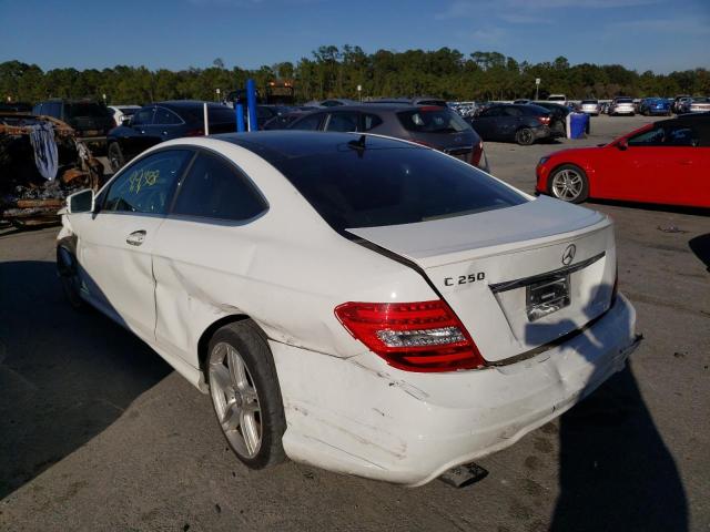 Photo 2 VIN: WDDGJ4HB3FG436324 - MERCEDES-BENZ C 250 