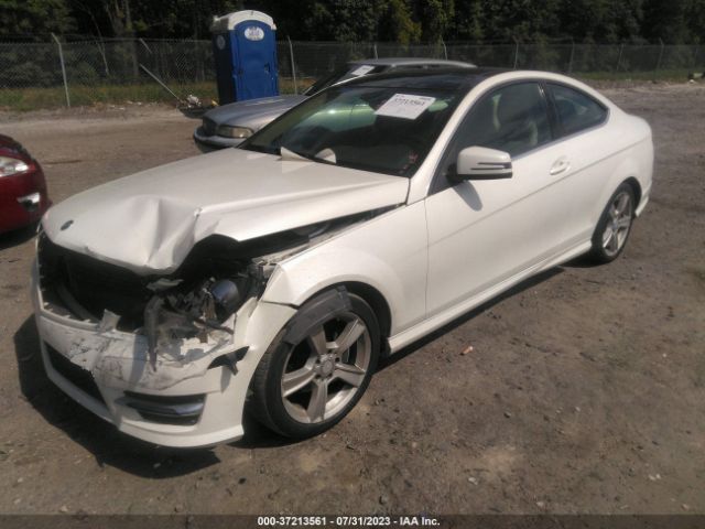 Photo 5 VIN: WDDGJ4HB4CF771237 - MERCEDES-BENZ C 250 