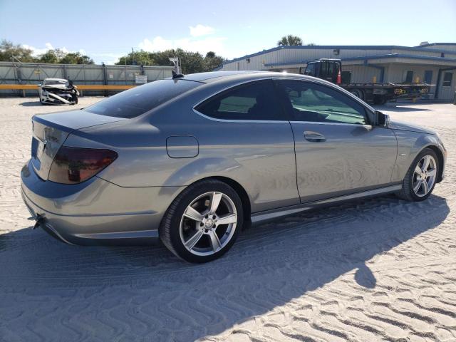 Photo 2 VIN: WDDGJ4HB4CF772503 - MERCEDES-BENZ C-CLASS 