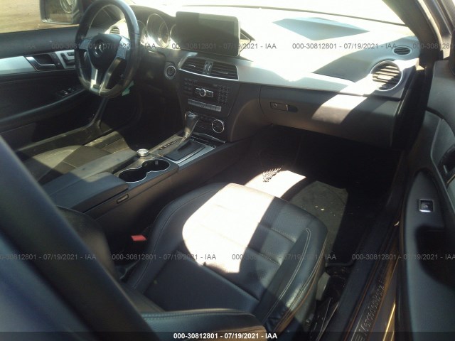 Photo 4 VIN: WDDGJ4HB4CF774719 - MERCEDES-BENZ C-CLASS 