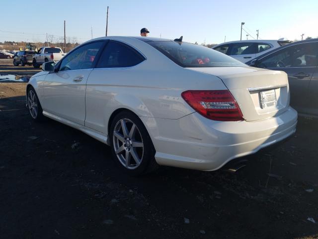 Photo 2 VIN: WDDGJ4HB4CF786689 - MERCEDES-BENZ C 250 