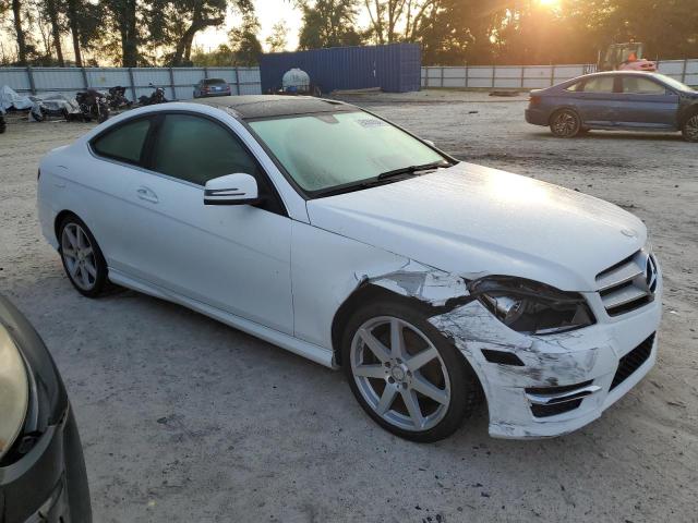 Photo 3 VIN: WDDGJ4HB4DG005679 - MERCEDES-BENZ C 250 