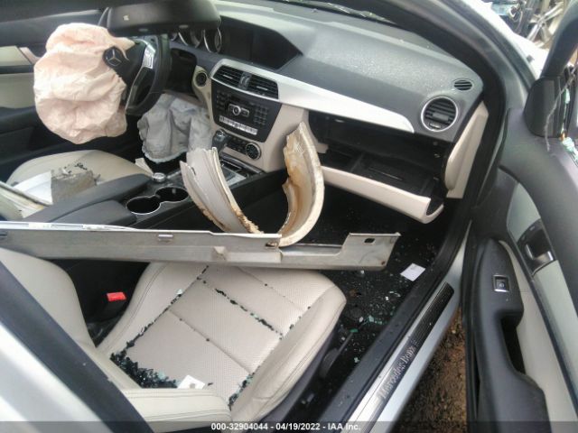 Photo 4 VIN: WDDGJ4HB4DG058205 - MERCEDES-BENZ C-CLASS 