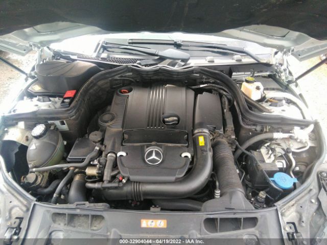 Photo 9 VIN: WDDGJ4HB4DG058205 - MERCEDES-BENZ C-CLASS 